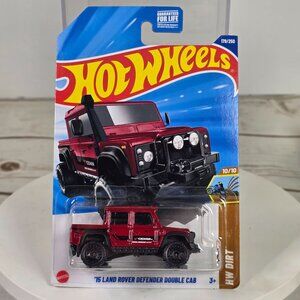 Hot Wheels 15 Land Rover Defender Double Cab Red Yokohama HW Dirt 179/250 1:64 D